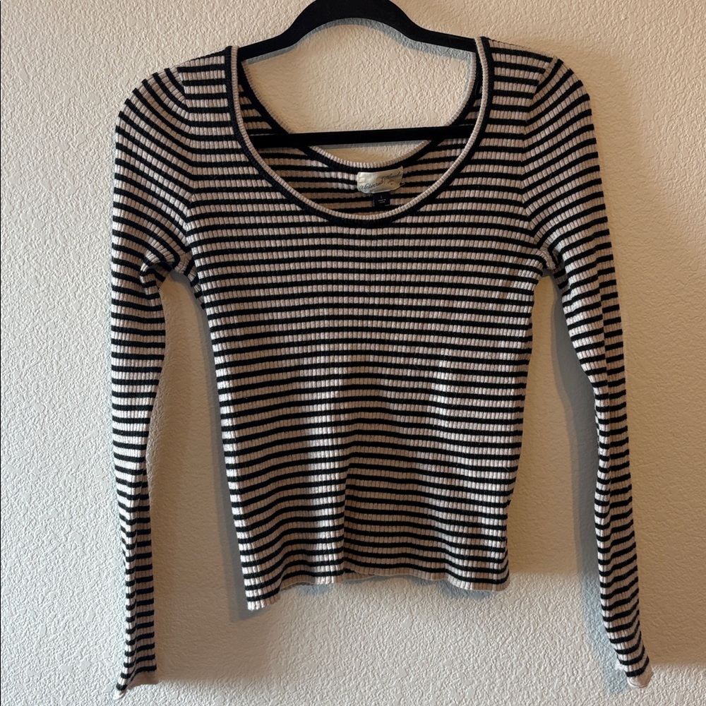 Universal Thread Black and White Striped Knit Top
